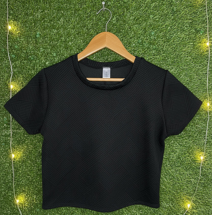 camiseta negra de manga corta